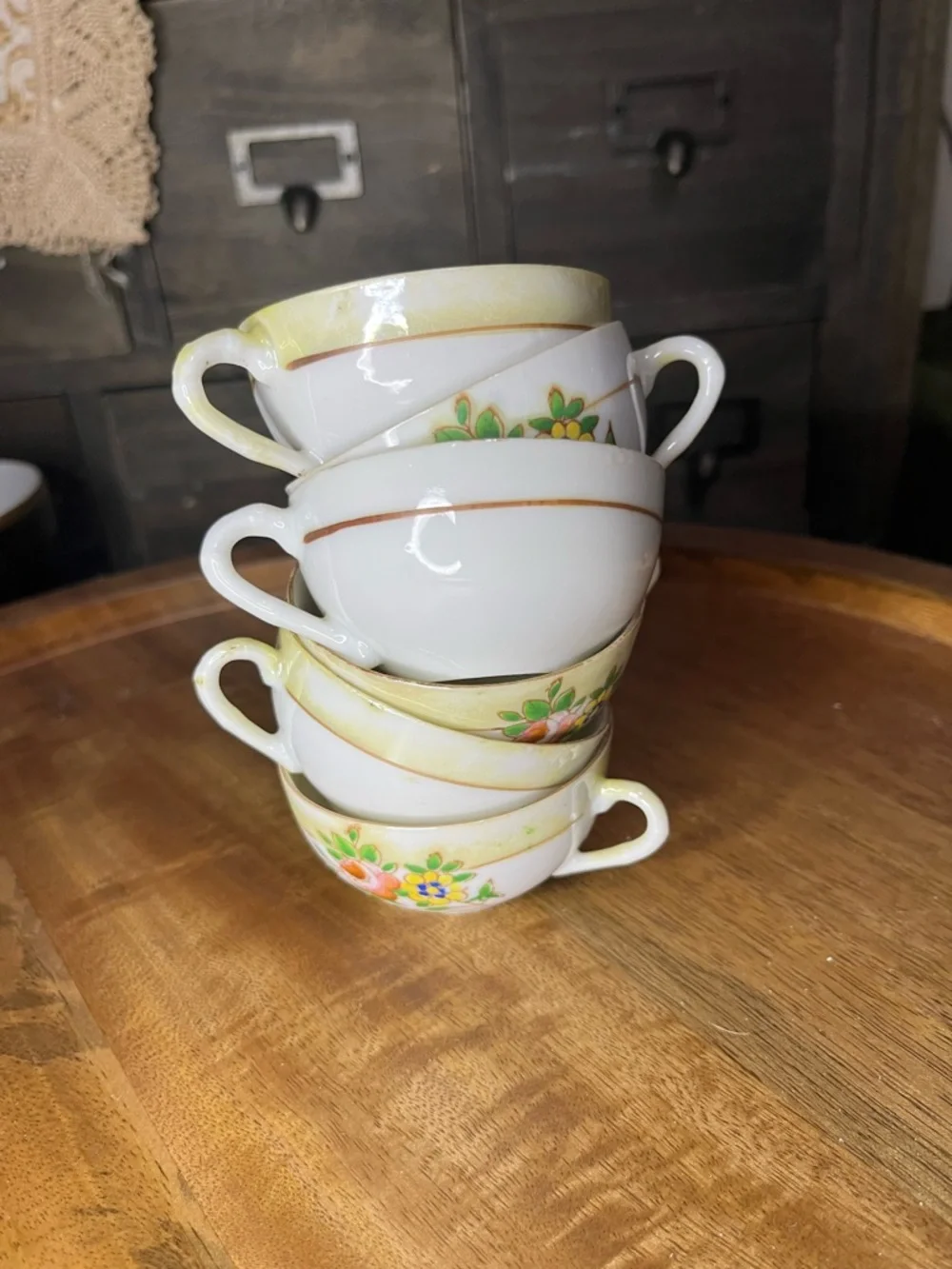 Vintage MINIATURE 28 piece Porcelain Tea Set‎